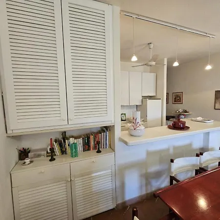 Apartment Domus Apolloni Porto Quadro