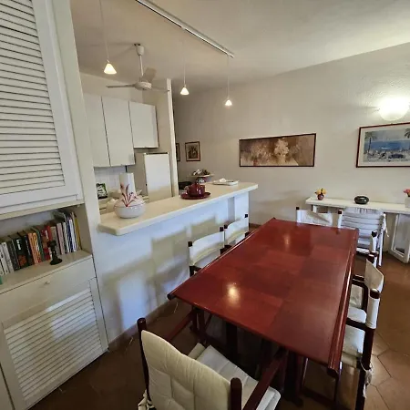 Apartment Domus Apolloni Porto Quadro *