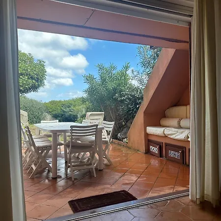 Domus Apolloni Porto Quadro Apartment *